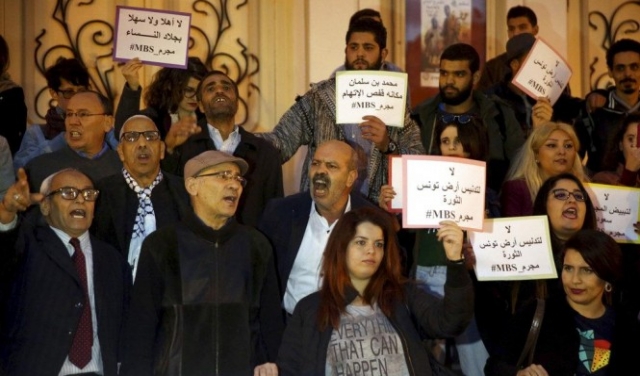 بن سلمان يحط بمصر على وقع الاحتجاجات في تونس