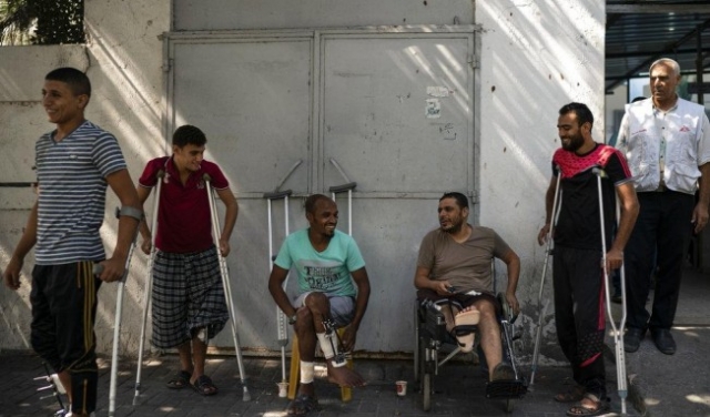 غزّة: آلاف الفلسطينيين يعانون من رصاص الاحتلال بسيقانهم 