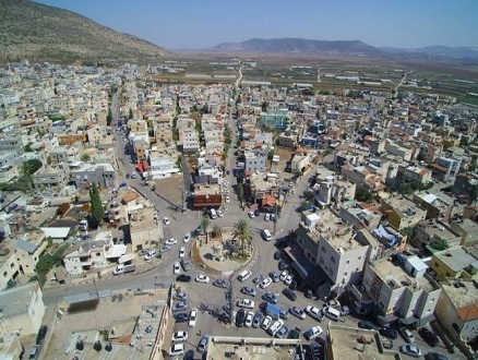 كفر مندا: اتهام شبان بإلقاء عبوة ناسفة على منزل محاسب المجلس