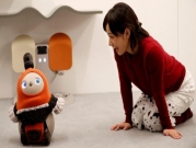اليابان: اختراع إنسان آليٍّ "ودود" لبثّ السّعادة وتحفيز العواطف