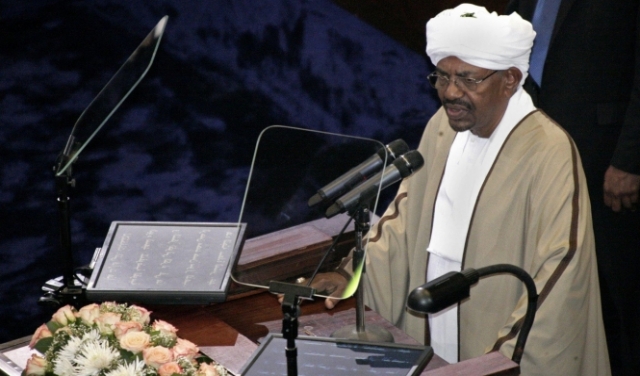 هل تتحول الانتفاضة السودانية إلى ثورة تُطيح نظام البشير؟