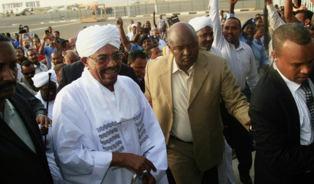 السودان: دعوات للتظاهر أمام قصر البشير الإثنين