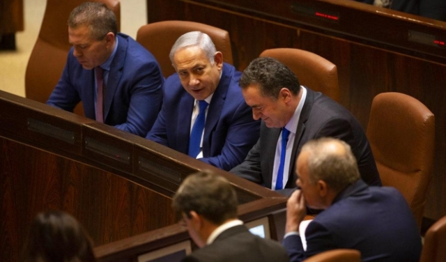 قاض إسرائيلي يشبه تصريحات نتنياهو بتفوهات رئيس عصابة
