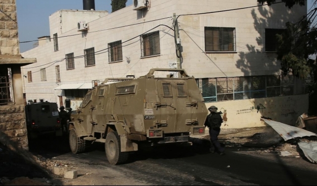 الضفة: الاحتلال يعتقل 18 فلسطينيا خلال عمليات دهم