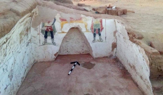 اكتشافُ مقبرتين من العصر الروماني في الصحراء الغربيّة بمصر