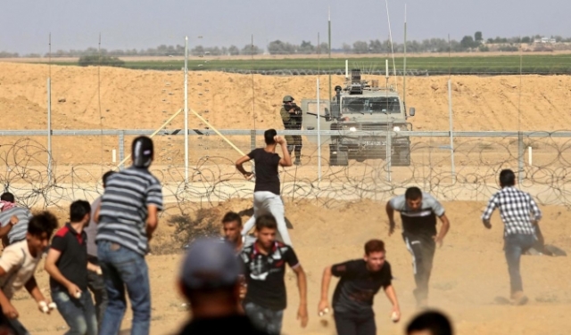 الاحتلال يعتقل فلسطينيا 