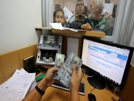 الدفعة الثالثة من المنحة القطرية تدخل غزة الأربعاء بآلية جديدة