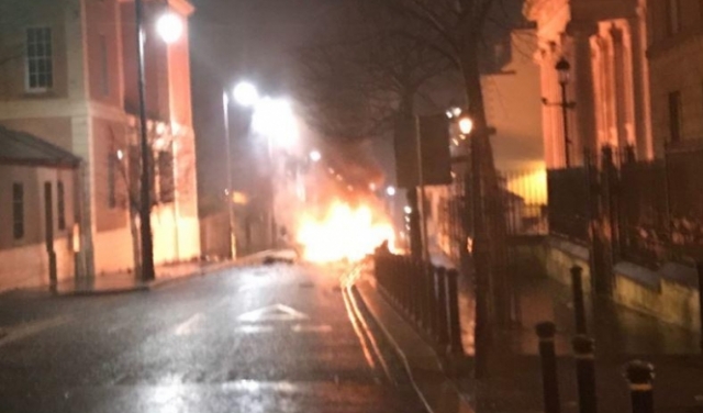 إيرلندا الشمالية: انفجار سيارة مفخخة في لندندري