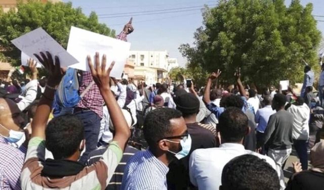 السودان: الاحتجاجات تتجه نحو القصر الرئاسي