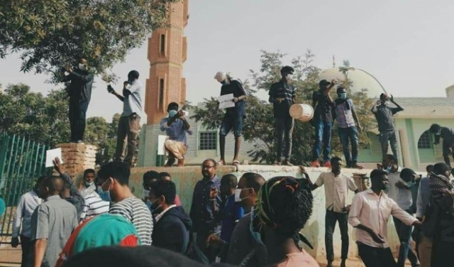 السودان: مقتل متظاهرين واحتجاجات الخرطوم مستمرة