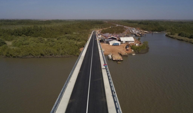 منذ السبعينيات.. افتتاح جسر يربط بين غامبيا والسنغال
