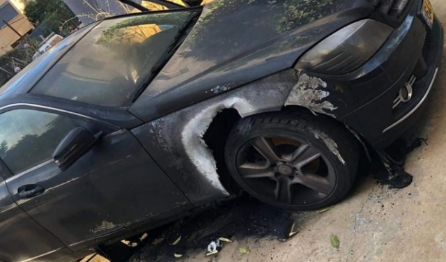 طرعان: إحراق سيارة مدير مدرسة وإلقاء قنابل