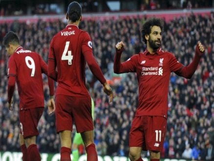 ليفربول يستعيد الصدارة بالفوز على بورنموث