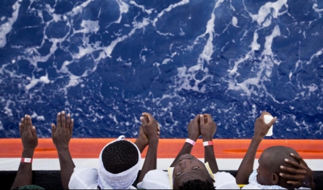 فرنسا تعيد سفيرها إلى إيطاليا بعد أزمة المهاجرين الأفارقة
