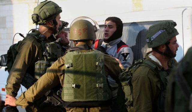 الاحتلال يعتقل 16 فلسطينيا في الضفة