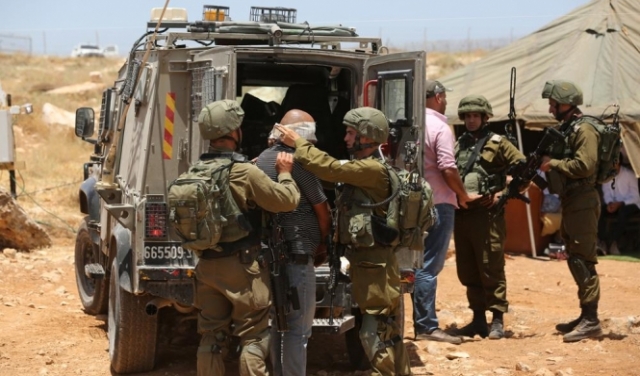 تقارير طبية لفلسطينيين اعتدى عليهما جنود: كسور وإصابات وآلام