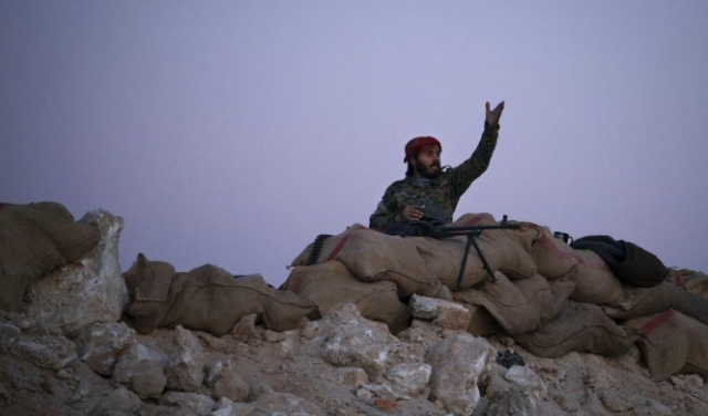 الأكراد يبدأون هجومهم على آخر معاقل داعش