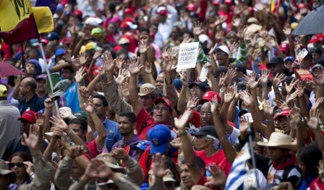 غوايدو يدعو للتظاهر ويحذر من اعتقاله عند عودته إلى فنزويلا