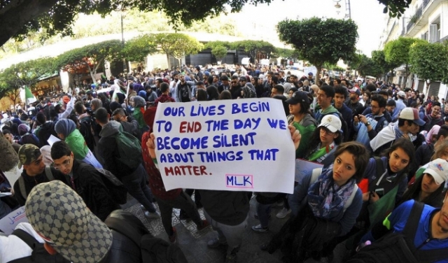 الجزائر: مظاهرات طلابية ضخمة في عدة مدن