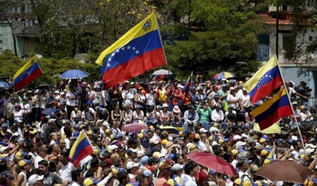 إمهالُ الدبلوماسيين الأميركيين 72 ساعة لمغادرة فنزويلا