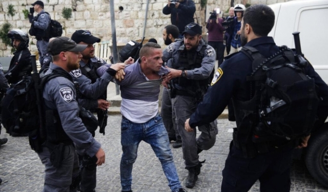 اعتقال 27 فلسطينيا بينهم النائب أبو طير
