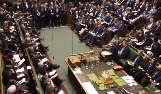 البرلمان البريطاني يصوت ضد الخروج بلا اتفاق من الاتحاد الأوروبي