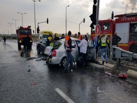 مصرع مسنة في حادث طرق قرب قيسارية