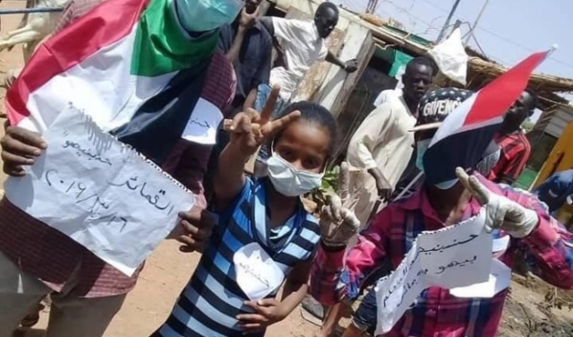 السودان: استمرار المظاهرات المطالبة بتنحي البشير