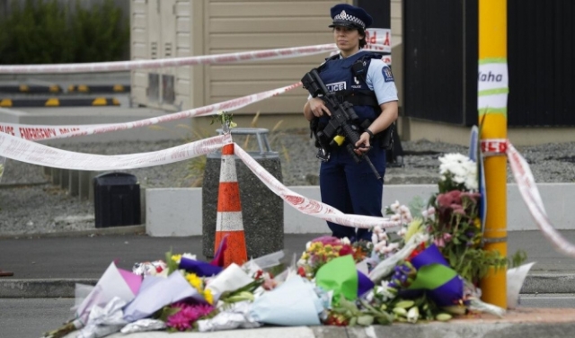 السلطات بنيوزيلندا تلقت بيان الإرهابي الأسترالي قبل 9 دقائق من الاعتداء