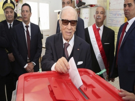 تونس: تأجيل الانتخابات أسبوعًا لتزامنها مع المولد النبوي