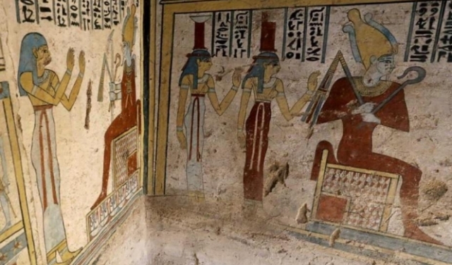 مصر: اكتشاف مقبرة تعود للعصر البطلمي 