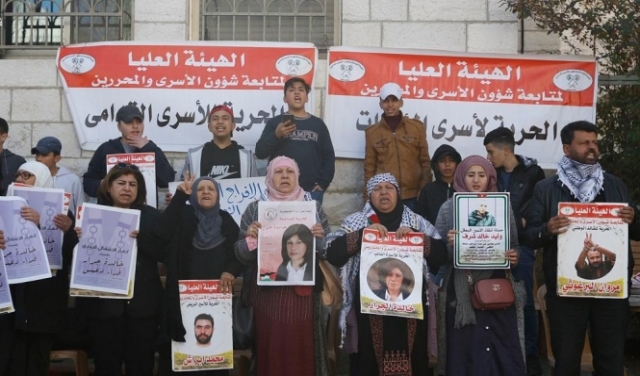 تواصل المفاوضات بين الحركة الأسيرة وإدارة سجون الاحتلال
