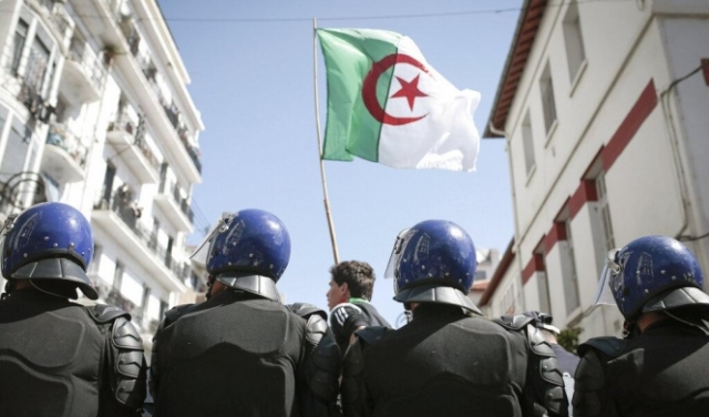 الجزائر: الرئيس المؤقت يعلن الرابع من تموز موعدًا لانتخابات رئاسية