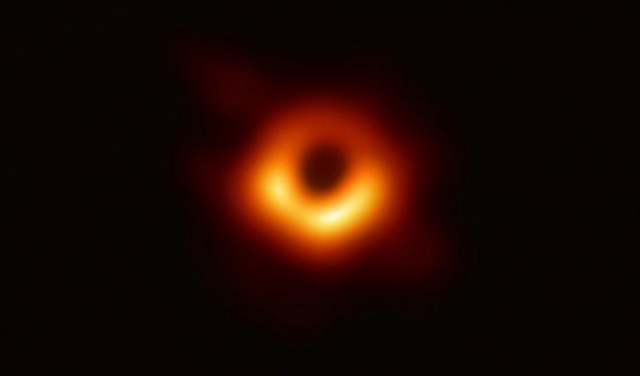الثقب الأسود الجديد: أسئلة وإجابات
