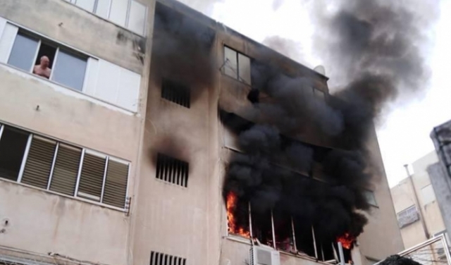 حيفا: 16 مصابا 4 منهم بحالة خطيرة بحريق منزل