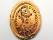 صفورية: العثور على عملة ذهبية رومانية عمرها 1600 عام