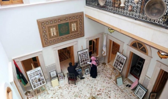 رغم المعارك: معرض للفنون في المدينة القديمة بالعاصمة الليبية 