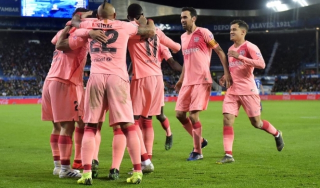 برشلونة يسعى لكتابة التاريخ على حساب ريال مدريد