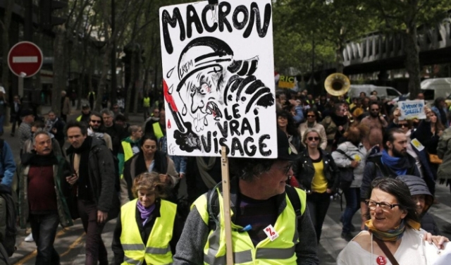 باريس: الأمن يعتدي على متظاهري 