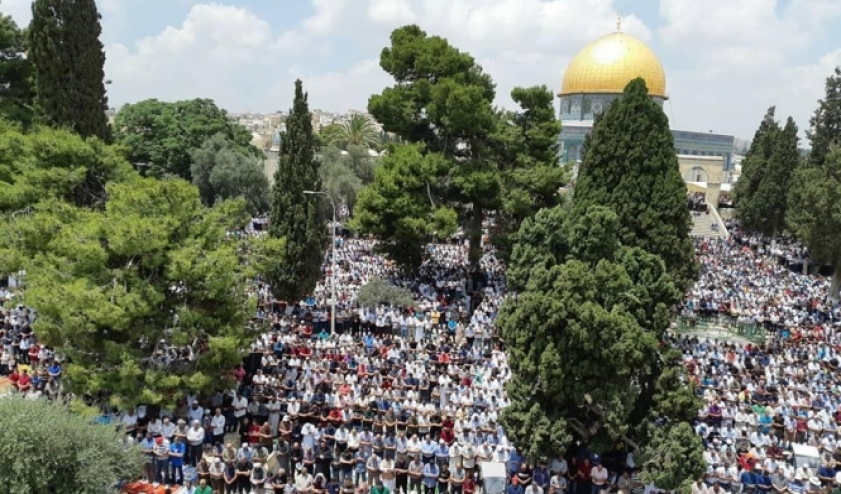 مفتي القدس يدعو لتحري هلال رمضان