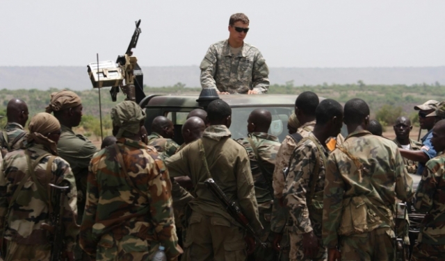 مقتل جنديين فرنسيين أثناء عملية لتحرير رهائن في بوركينا فاسو