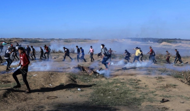 غزّة: شهيد و30 مُصابًا برصاص الاحتلال