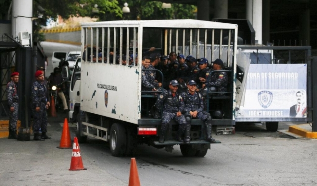 فنزويلا: توقيف نائب غوايدو بسجن عسكريّ وأميركا ترد بالعقوبات