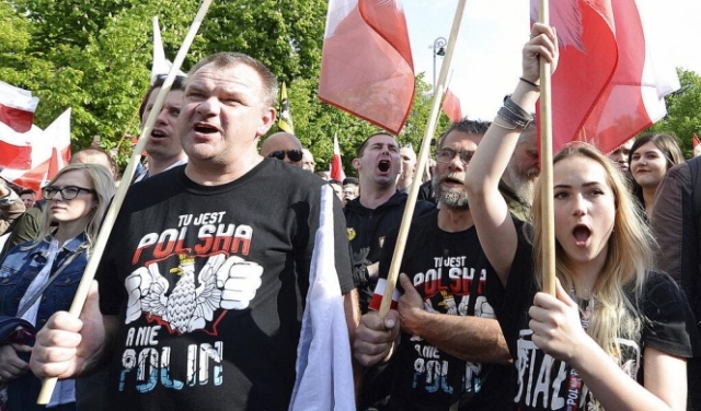 قوميون بولنديون يتظاهرون ضد تعويض اليهود 