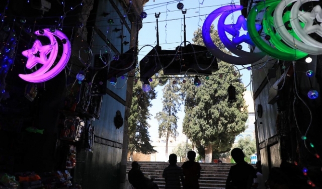 أسواق القدس القديمة تستقبل رمضان 