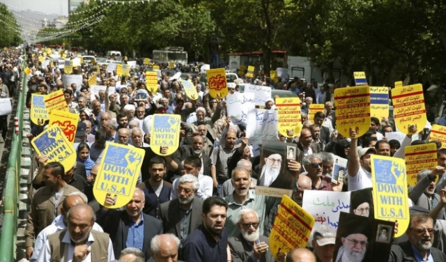  روحاني يدعو للوحدة لمواجهة الحشد العسكري الأميركي بالخليج
