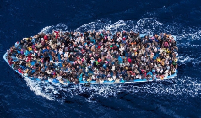 إسبانيا تقبض على خلية للإتجار بالمهاجرين 