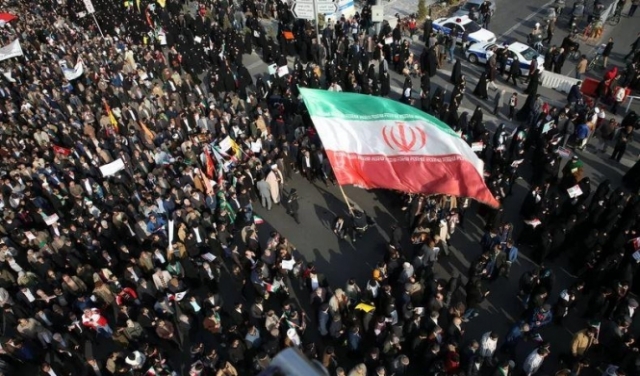 إيران تتجهز لرفع سقف إنتاجها من اليورانيوم المخصب والمياه الثقيلة