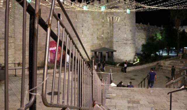القدس: إصابة شابين اعتدت عليهما شرطة الاحتلال بالضرب