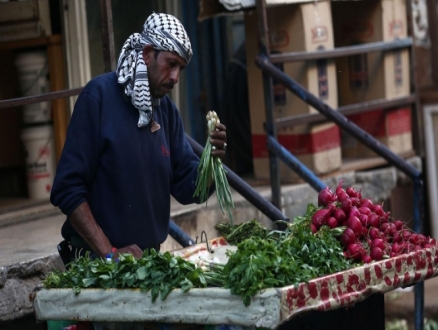 "الاقتصاد مقابل الأمن"... "الرخاء من أجل السلام"